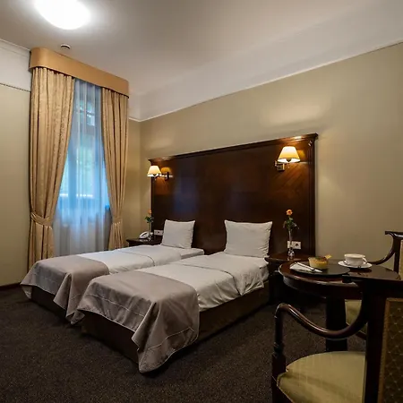 Grand Sal Hotel Wieliczka Exterior photo