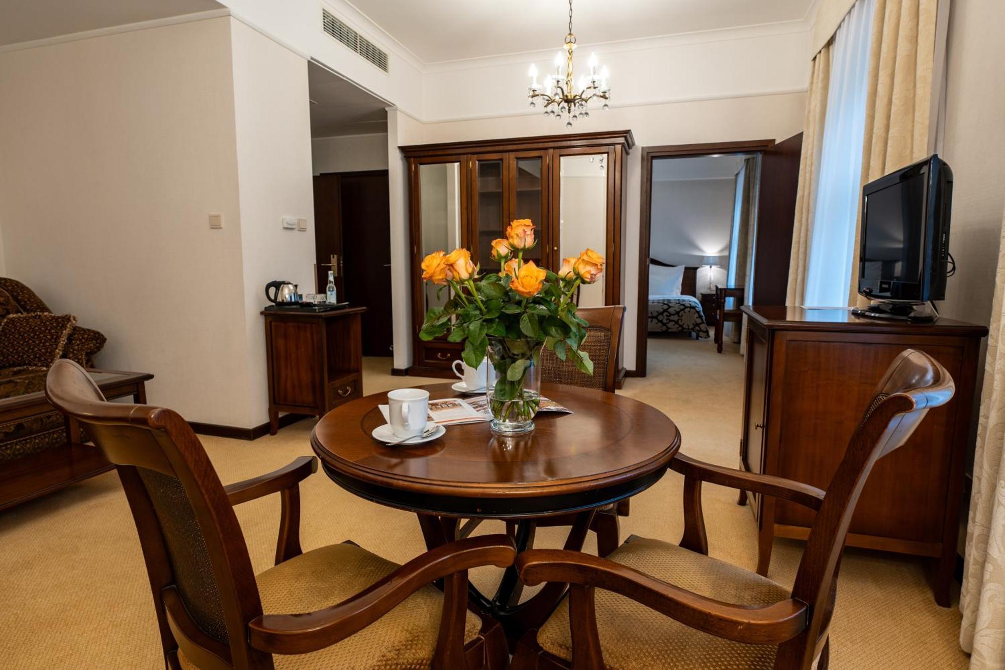 Grand Sal Hotel 4*