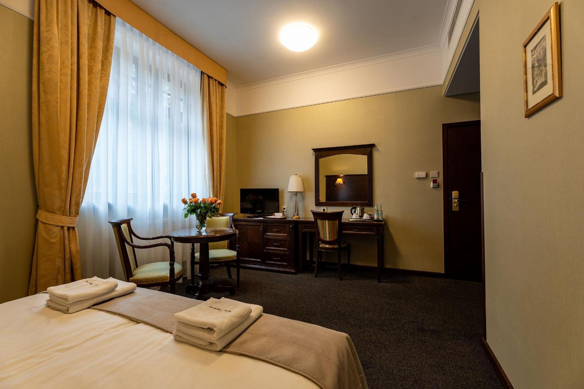 Grand Sal Hotel